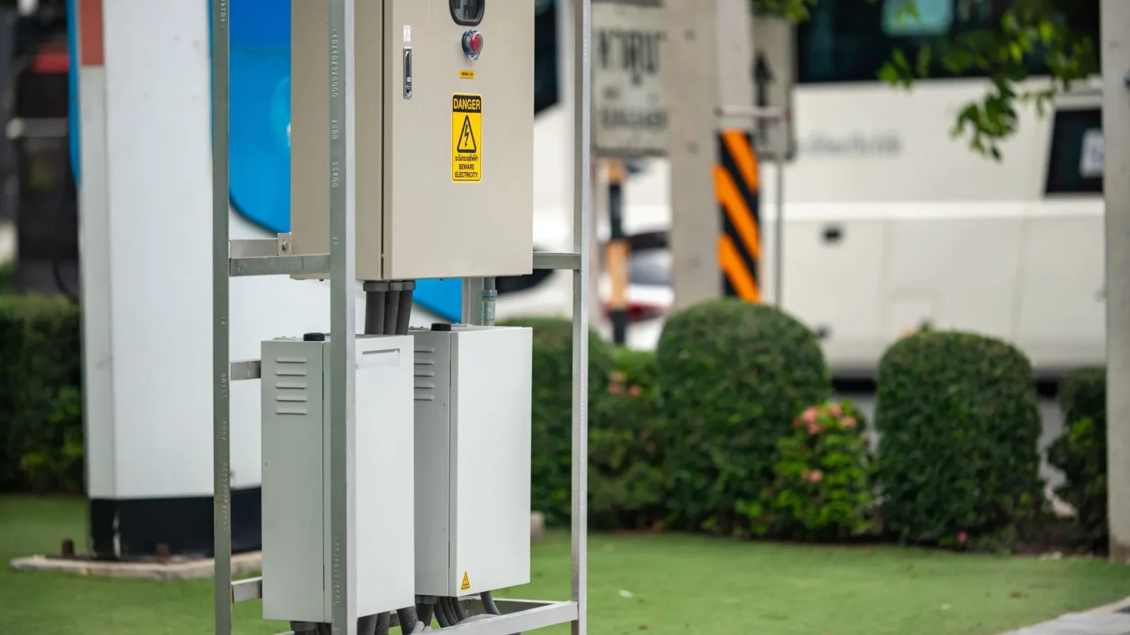 Do You Need a DC-DC Charger for Lithium?