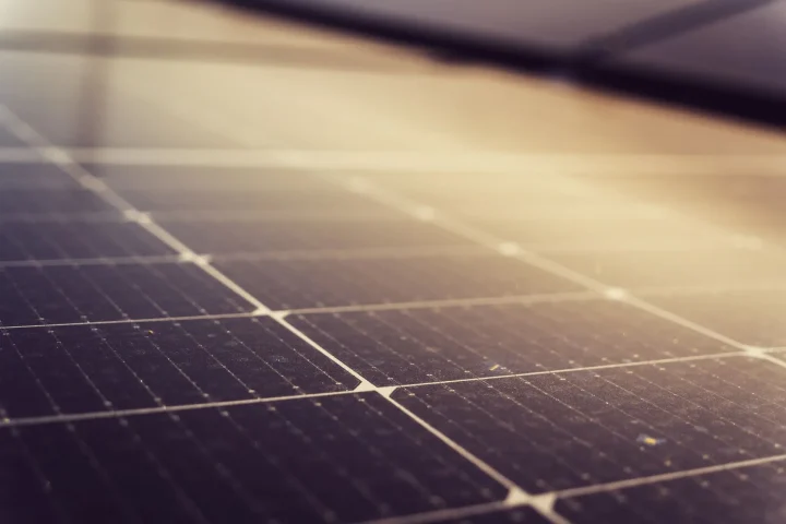 Flexible vs Rigid Marine Solar Panels