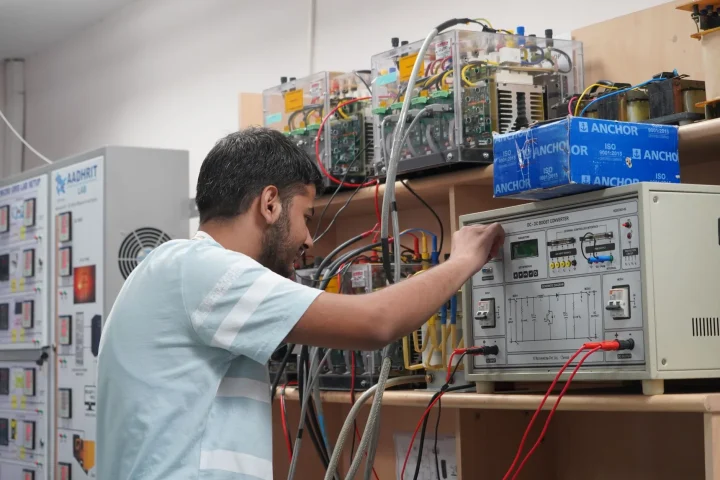 Installing a DC-DC Charger on a Boat