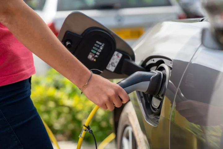 Inverter vs Inverter Charger: Pick One