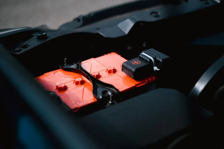 How a Marine Battery BMS Actually Works