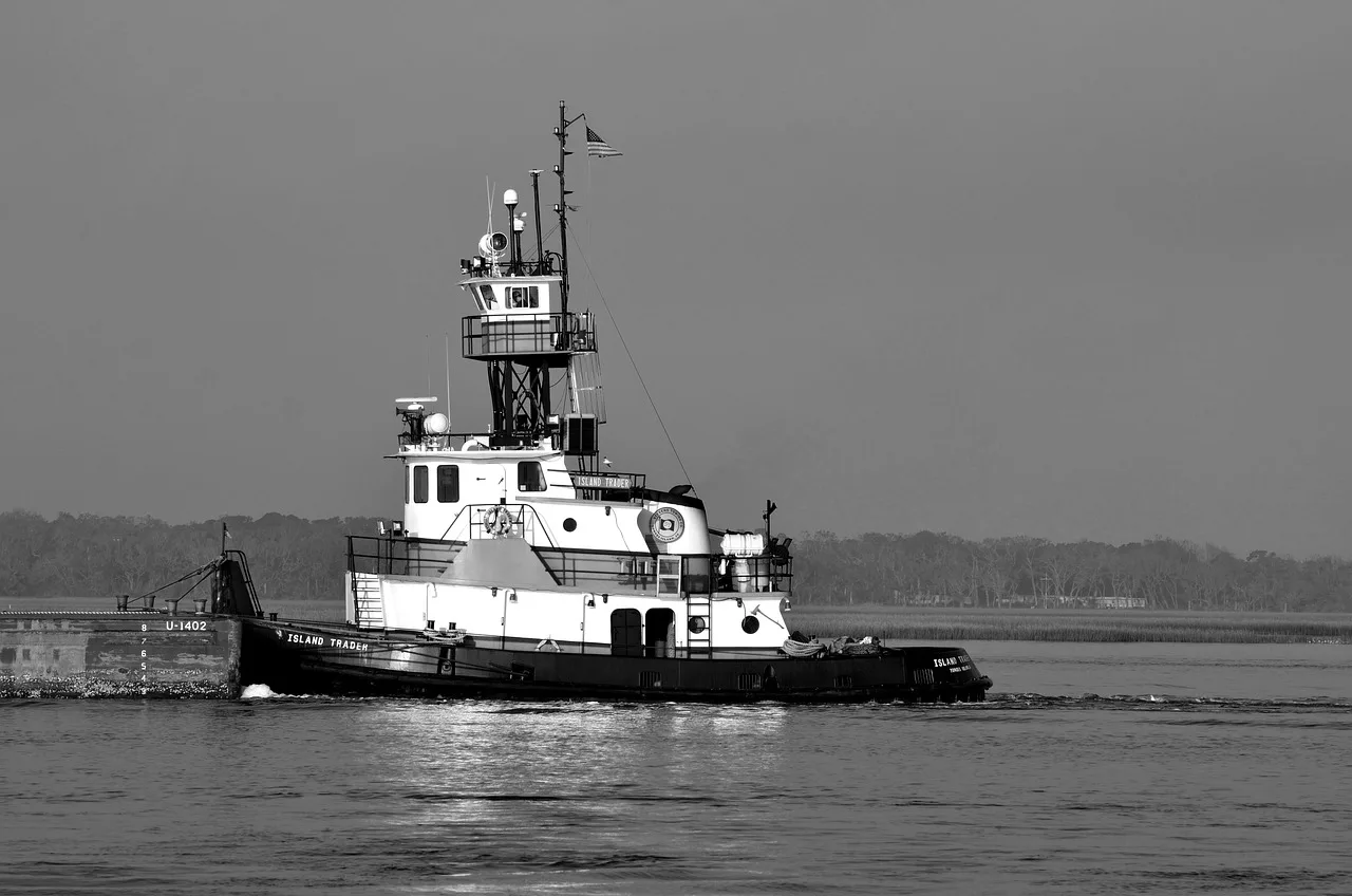 Power inverter boat