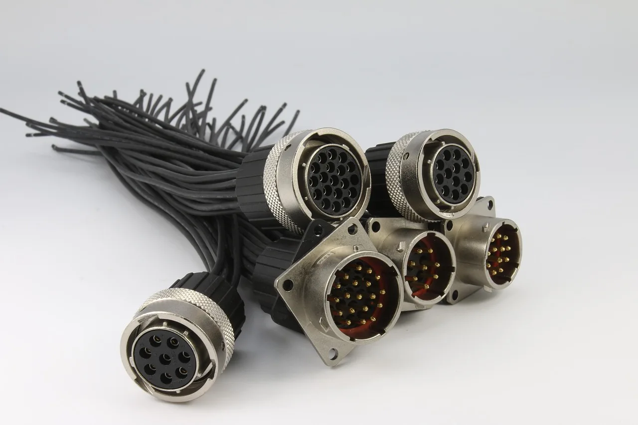 Solar connectors